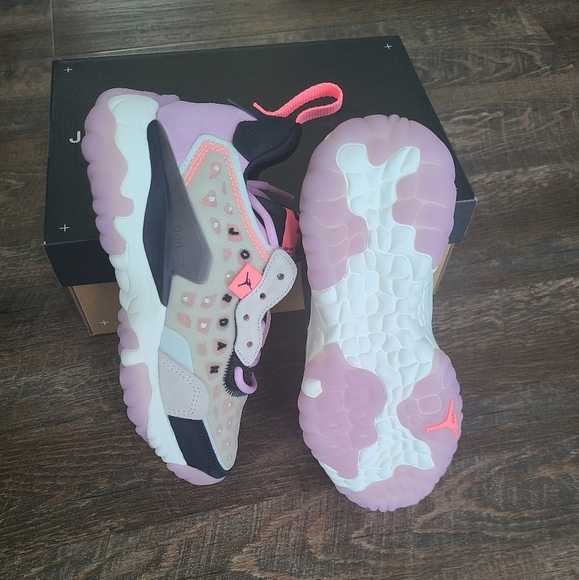 Nike Jordan Delta 2 - Picture 4 of 10